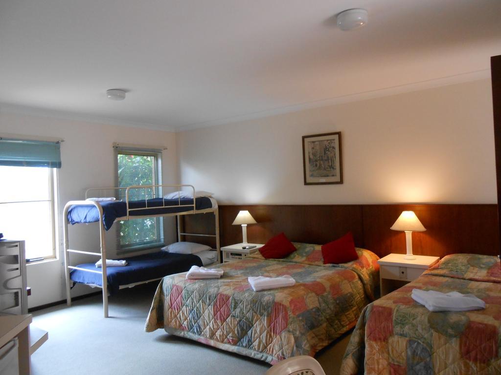 Augusta'S Georgiana Molloy Motel Buitenkant foto