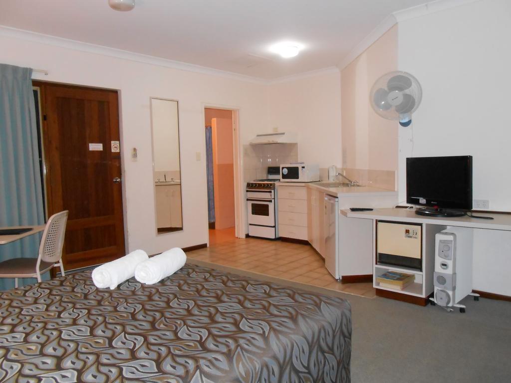 Augusta'S Georgiana Molloy Motel Buitenkant foto