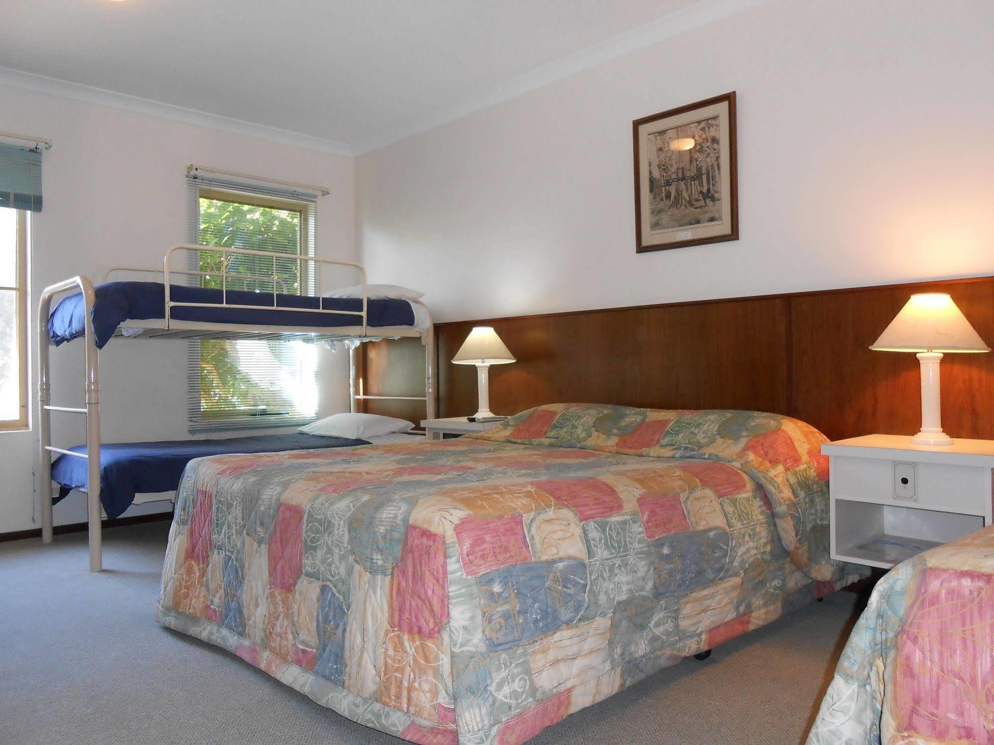 Augusta'S Georgiana Molloy Motel Buitenkant foto
