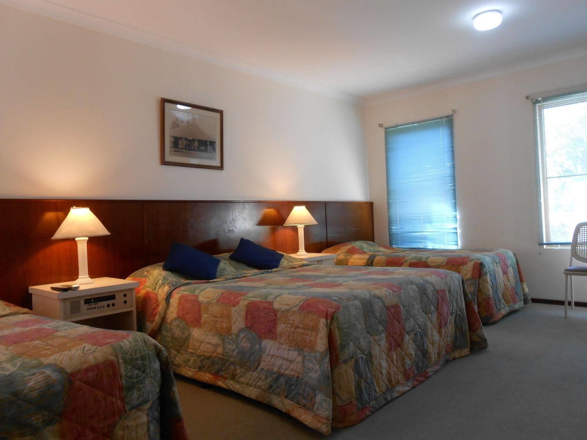 Augusta'S Georgiana Molloy Motel Buitenkant foto